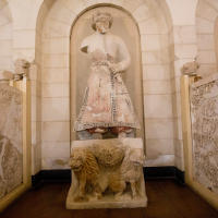 Umayyad Statue of Caliph?, Khirbat al Mafjar, Palestine, 8th century AD. Rockefeller Museum, East Jerusalem.